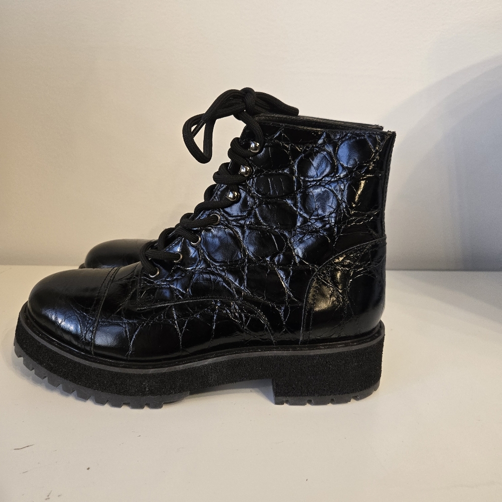 Womens Crocodile Print Black Lace-Up Boots
